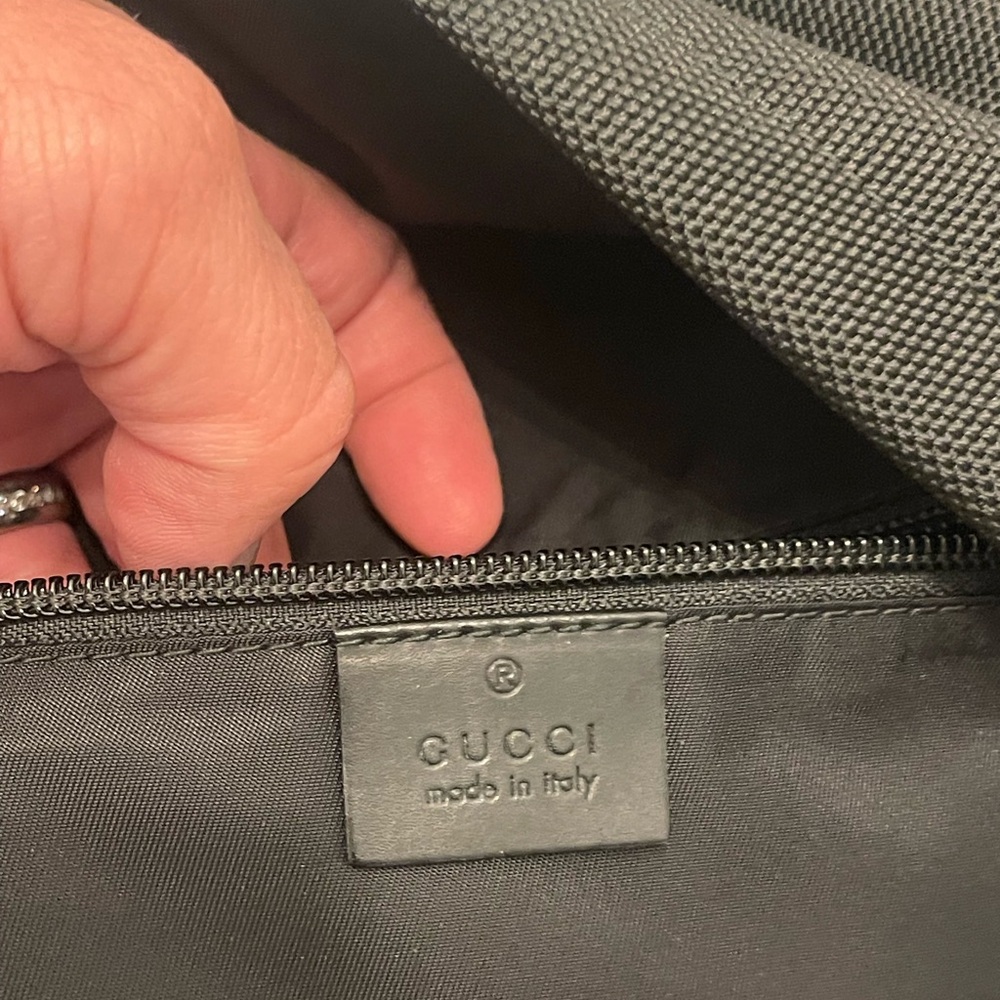 Gucci Black Backpack with Red and Green Accents Techno - Picture 5 of 9